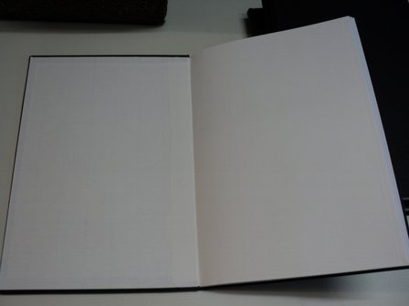 A4 zwart linnen boek