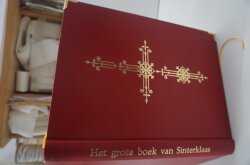 kunstlederen rood sinterklaasboek