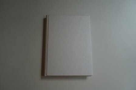 Witte a5 boek wit