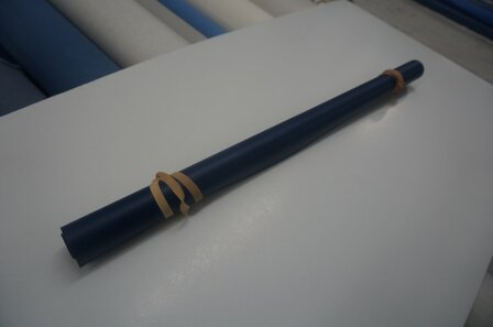 Heel donker blauw mondial boeklinnen