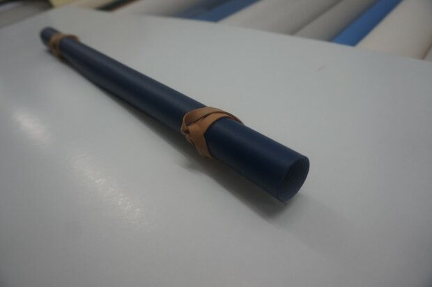 Heel donker blauw mondial boeklinnen