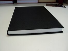 A4 zwart linnen boek